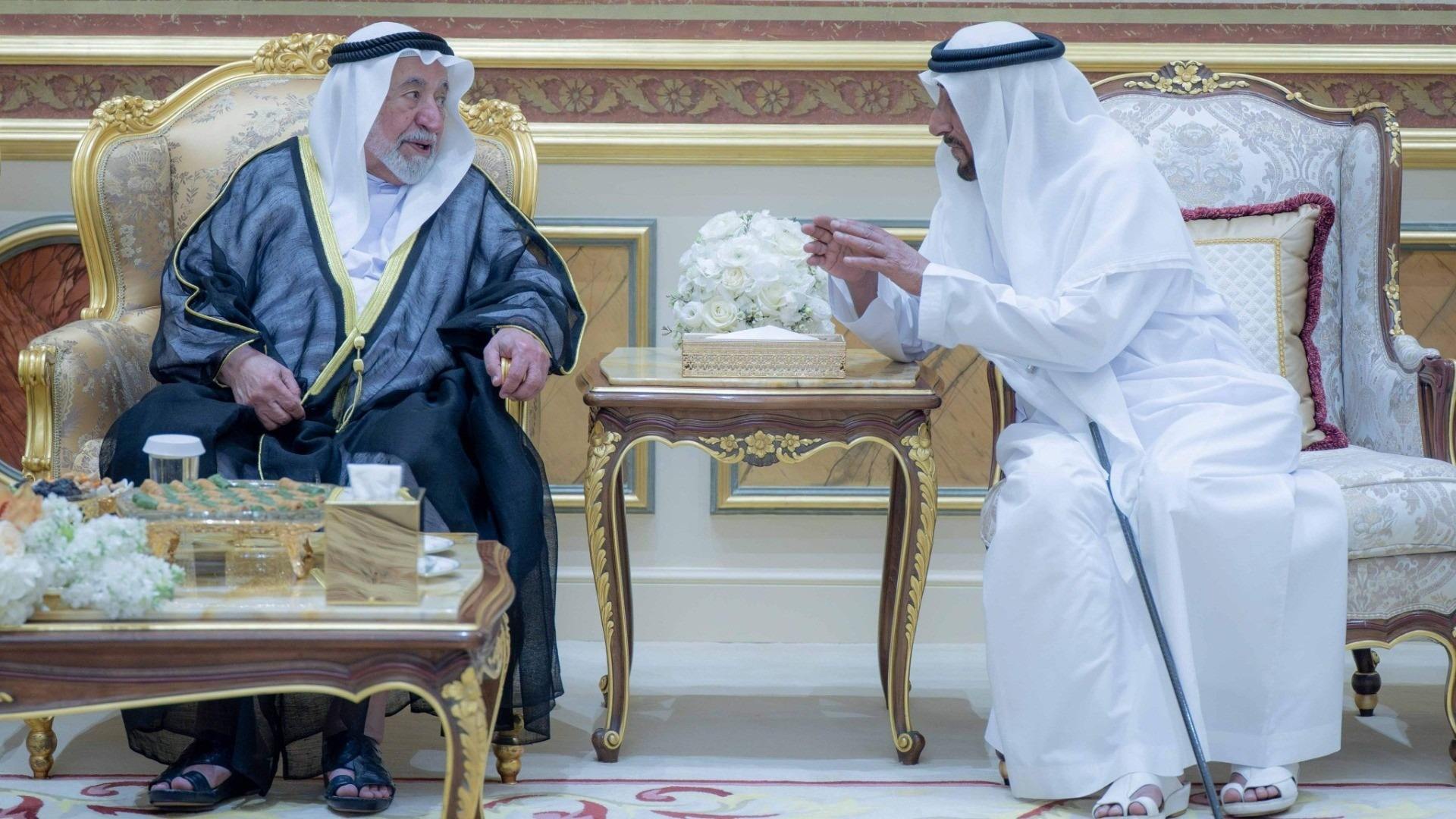 حاكم الشارقة يواصل استقبال المهنئين بشهر رمضان المبارك