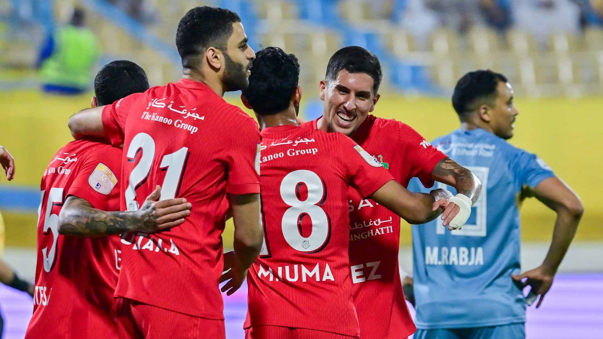 شباب الأهلي يفوز على الظفرة بخماسية في دوري أدنوك للمحترفين 