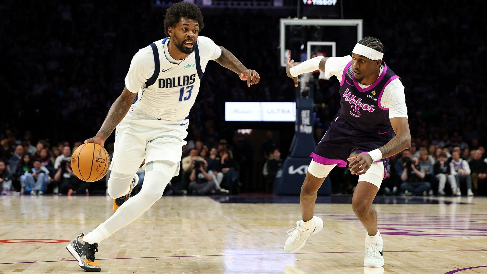 دالاس مافريكس يسقط للمرة العاشرة توالياً في السلة الأميركية 