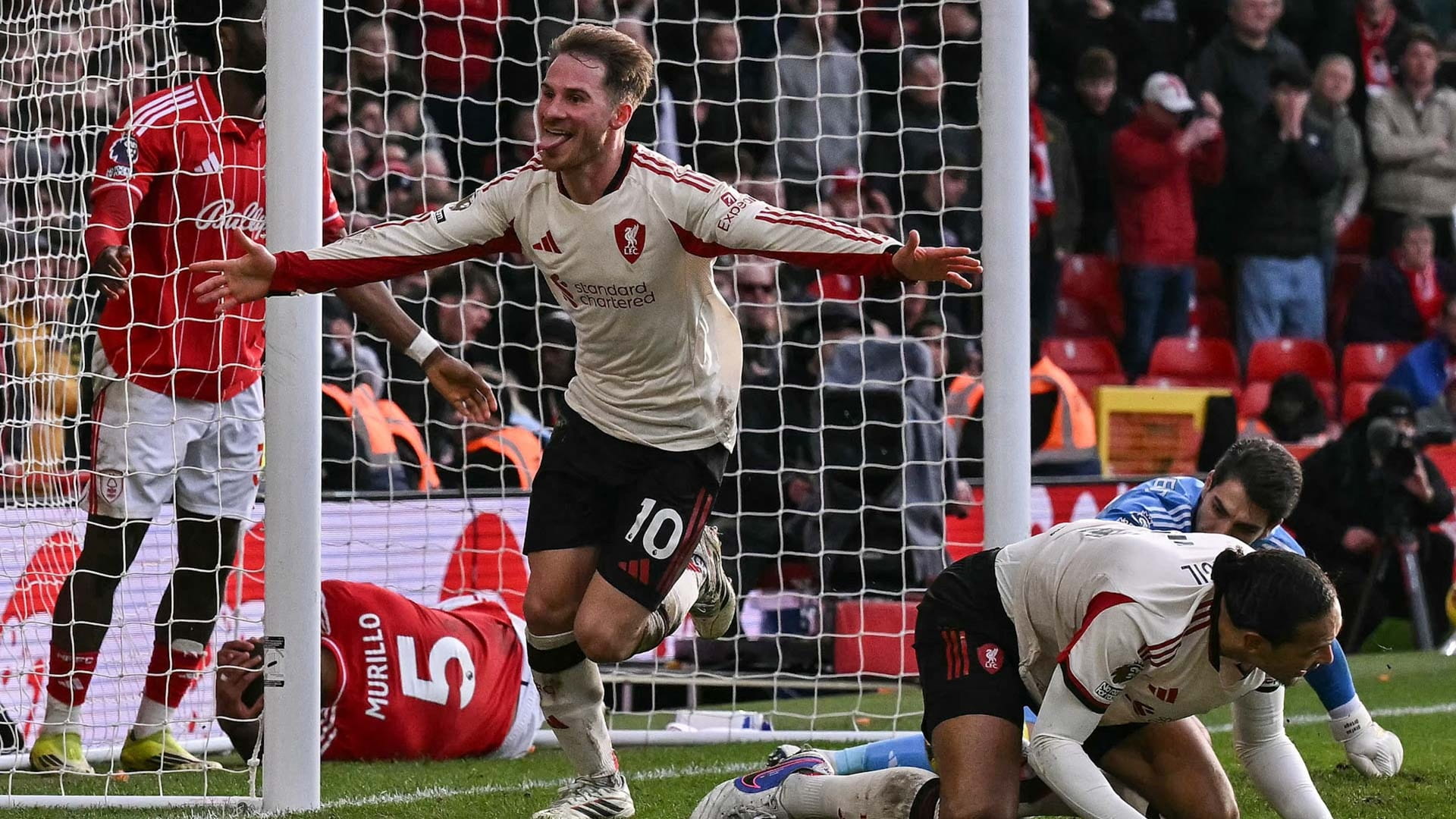 Liverpool steals late victory at Nottingham Forest