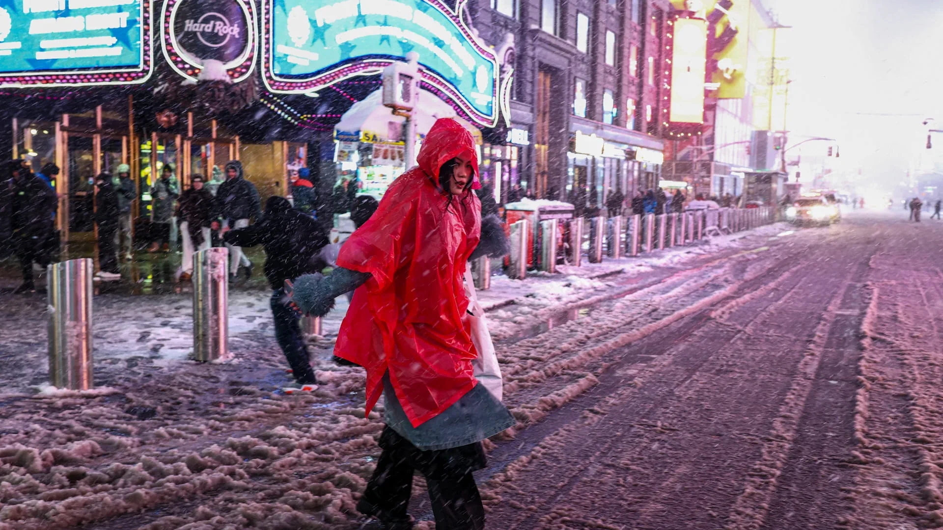 Powerful winter storm disrupts travel across US Northeast