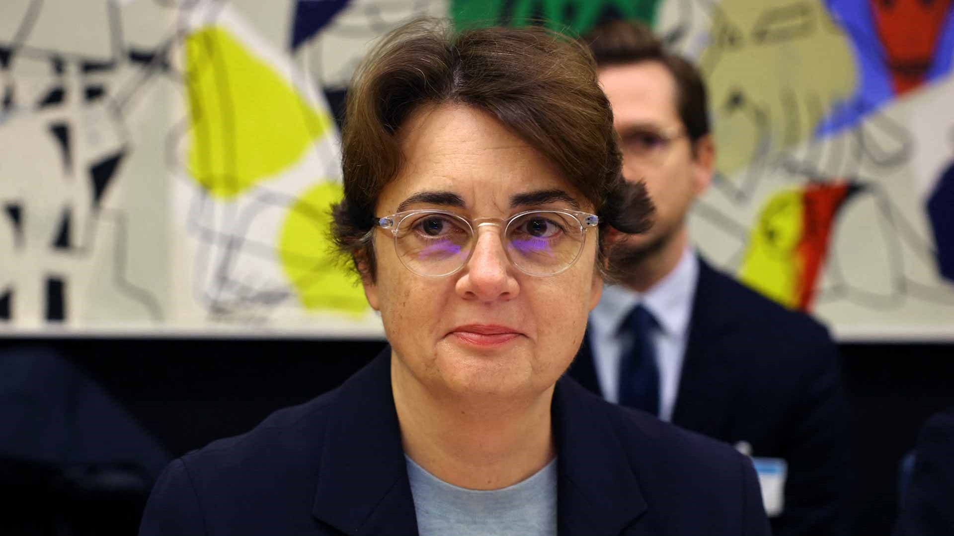 Louvre president hands in resignation to Macron