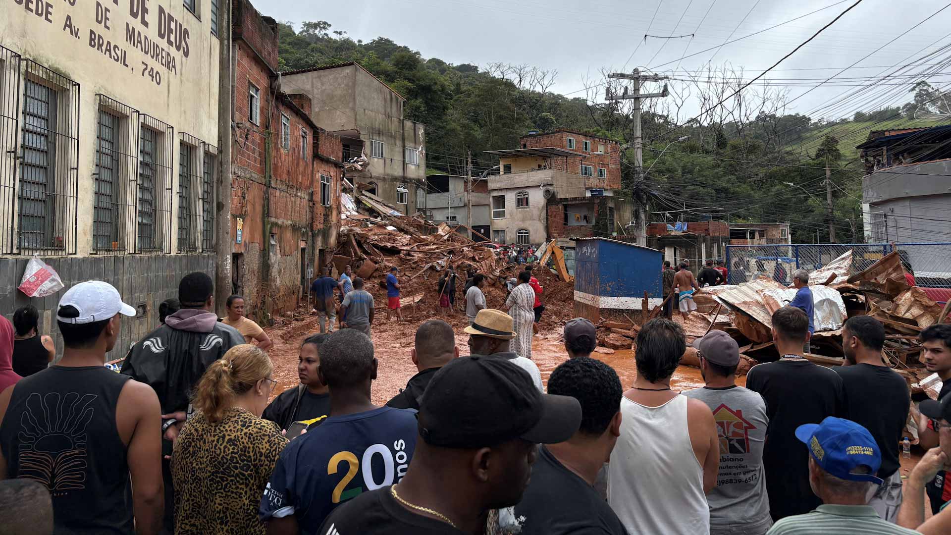 الأمطار الغزيرة تتسبب في 23 وفاة بولاية ميناس جيرايس البرازيلية 