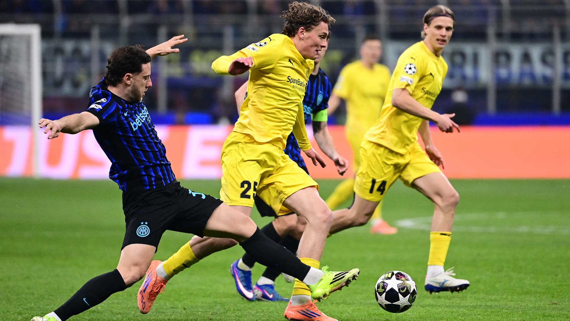 Image for the title: Norwegian Bodø/Glimt qualifies for Champions League Round of 16 