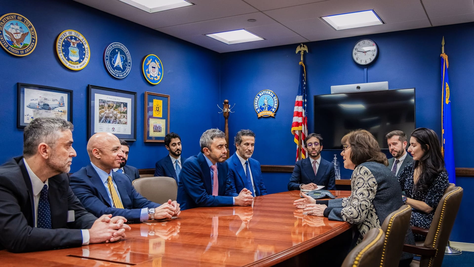 صورة بعنوان: عبدالله بن زايد يختتم زيارة عمل إلى واشنطن  