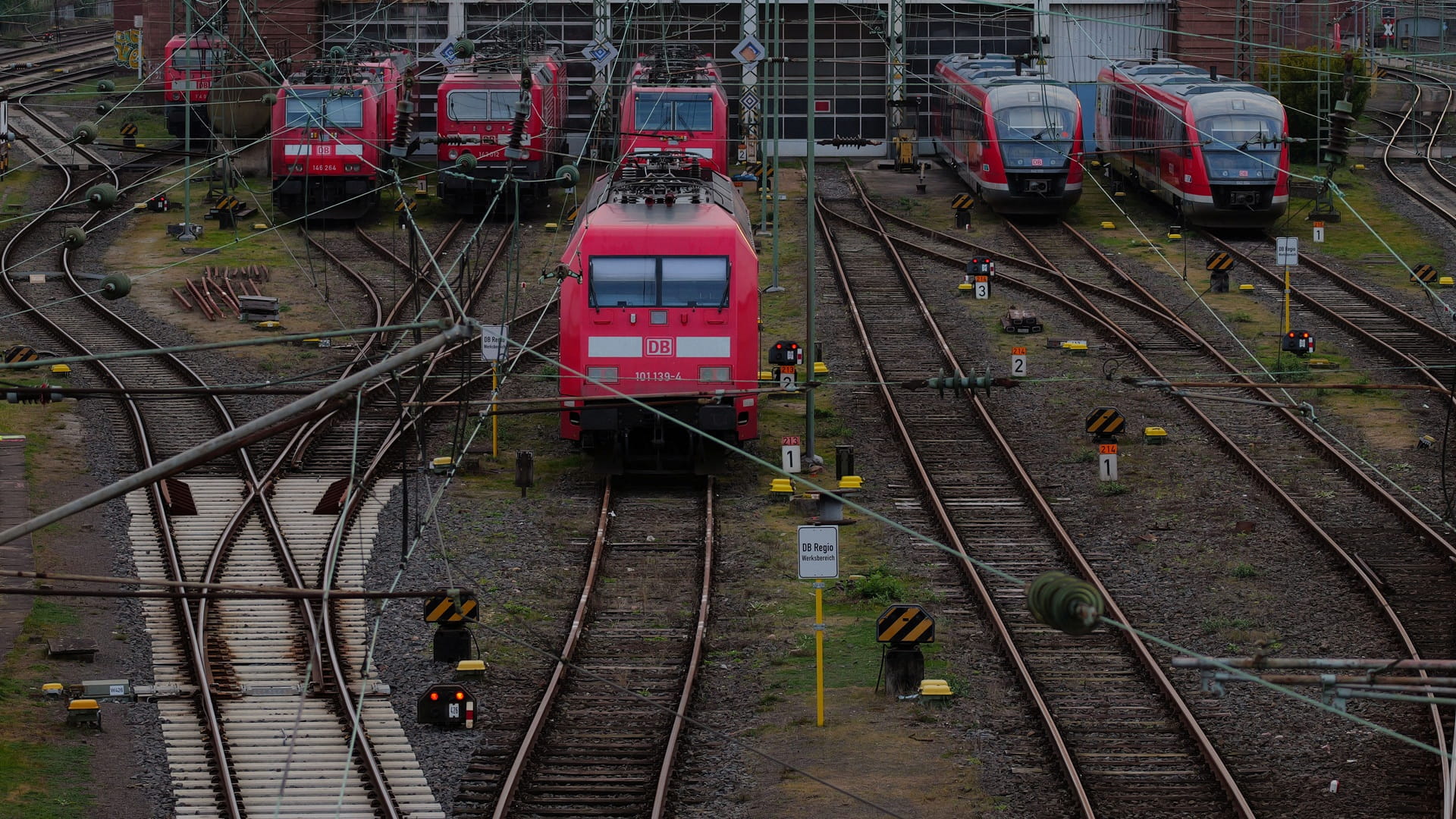صورة بعنوان: شركة السكك الحديدية الألمانية توصلت إلى اتفاق أجور جديد 