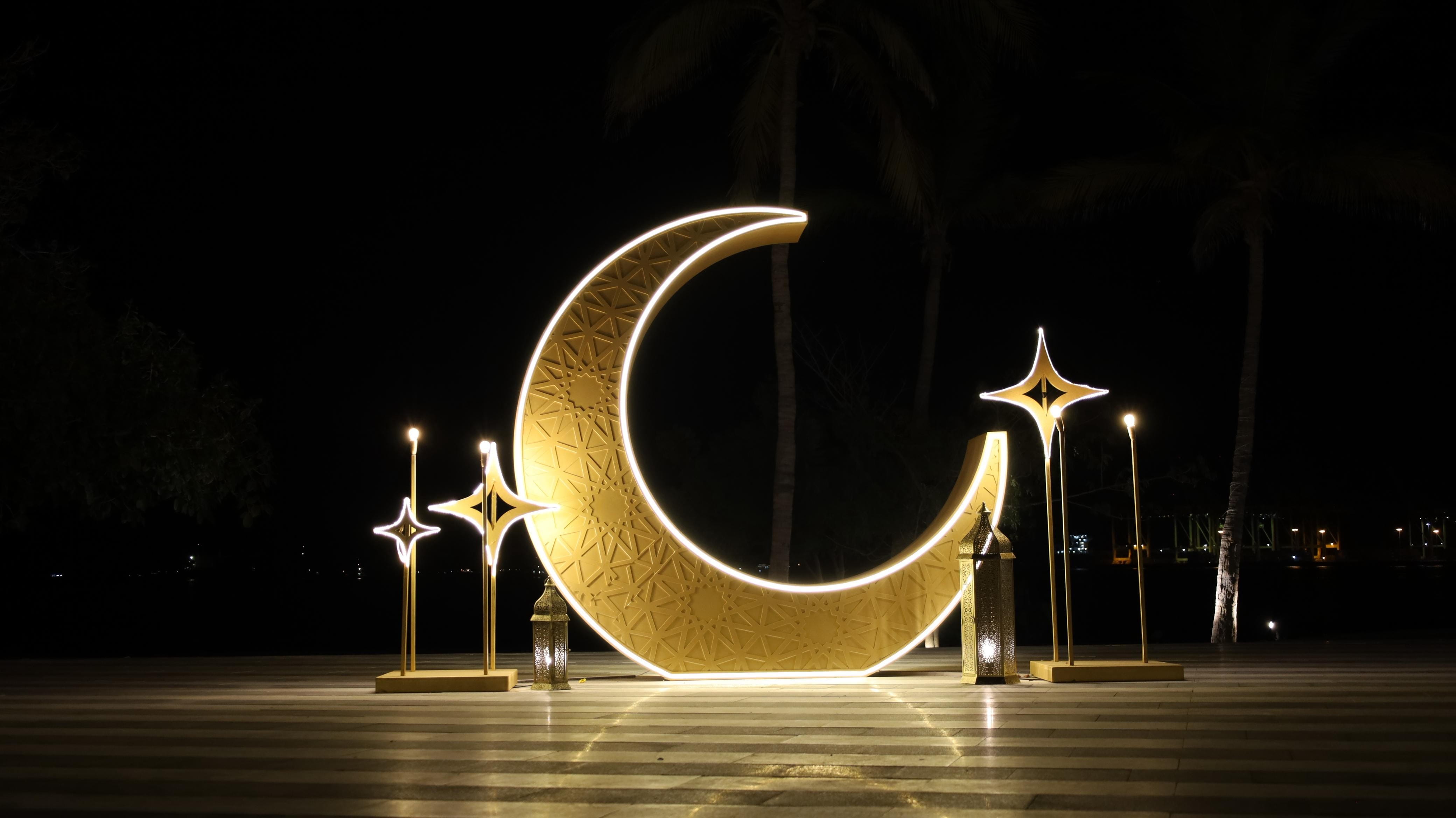 Khorfakkan Beach embraces a Ramadan night full of activities