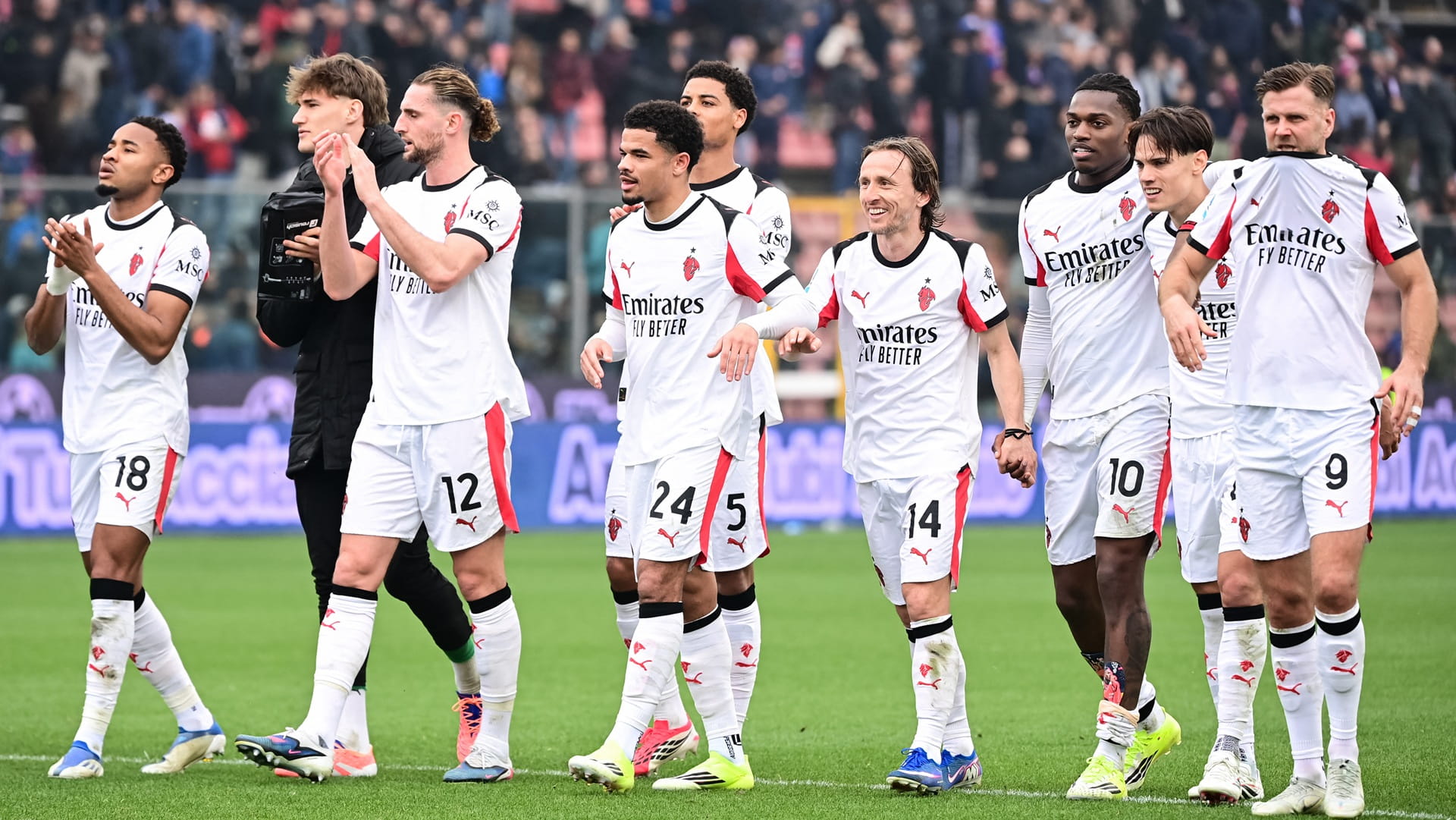 Milan boost Champions League hopes with late win