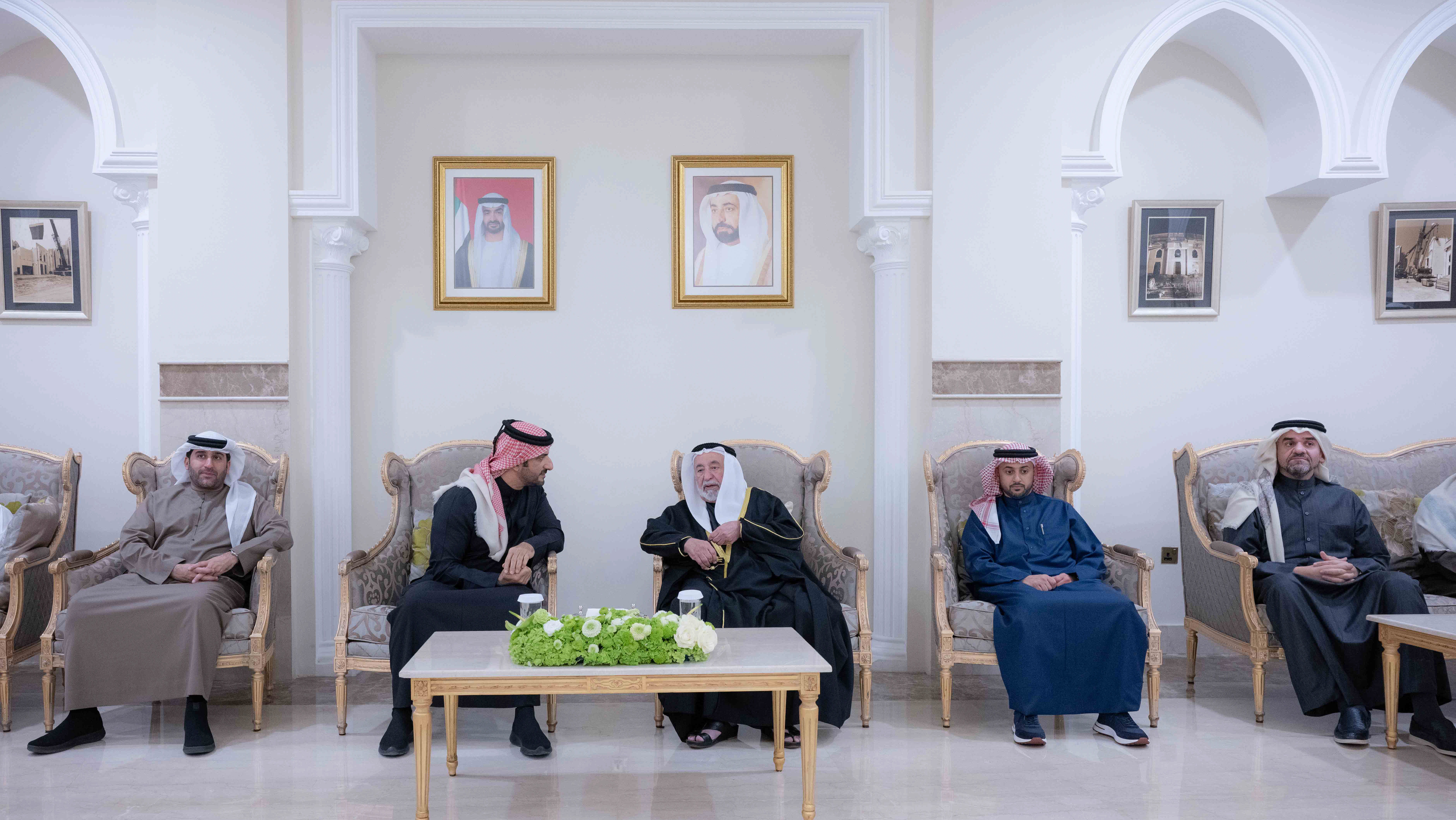 حاكم الشارقة يشهد العرض الأول لـ"الزير سالم" على مسرح المجاز