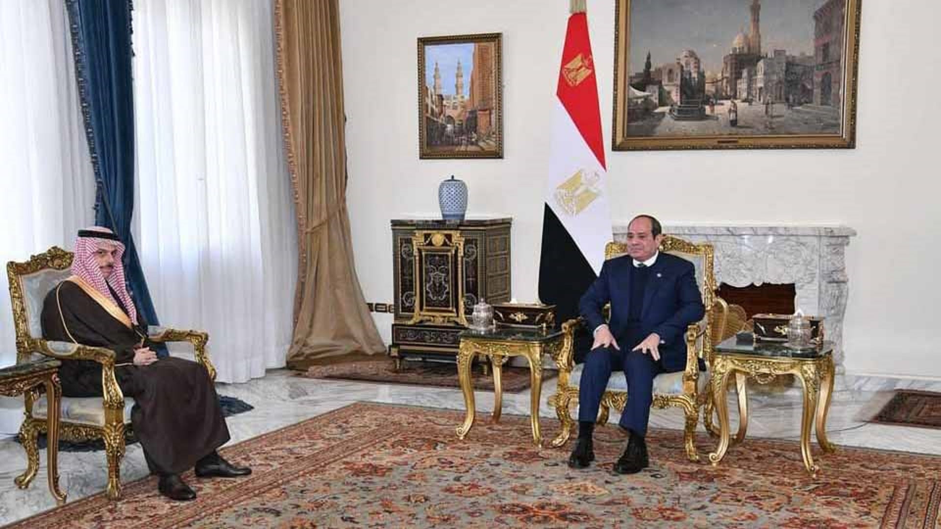 الرئيس المصري يستقبل وزير خارجية السعودية 
