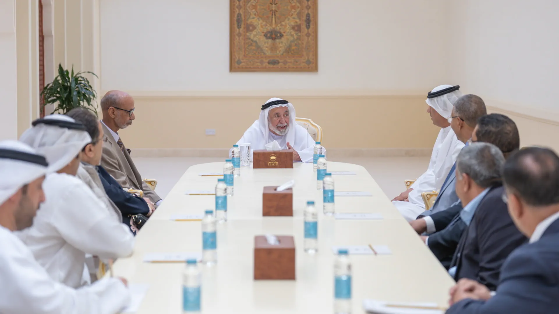 Sharjah Ruler receives Directors of Arab Houses of Poetry 