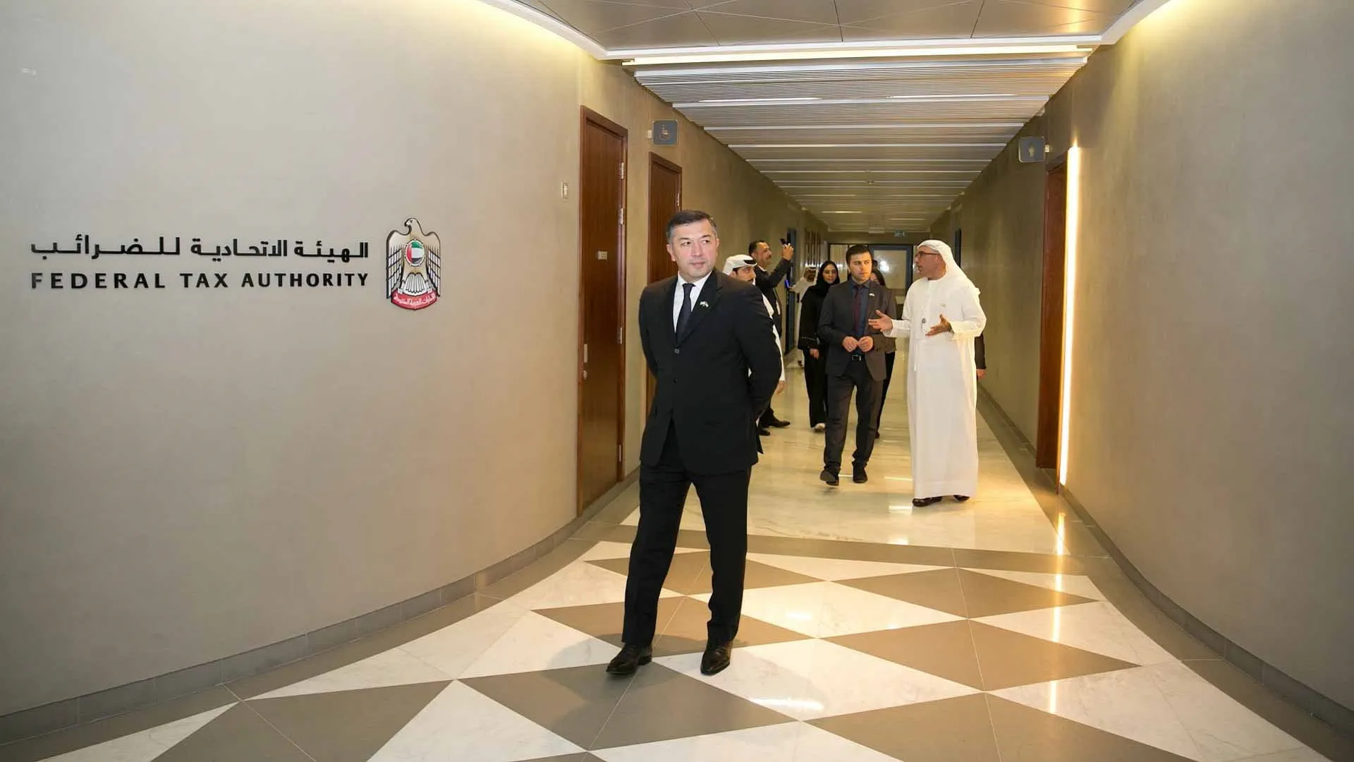 "الاتحادية للضرائب" تُطلق مبادرة "لَبِّيه" لخدمة كبار المواطنين 