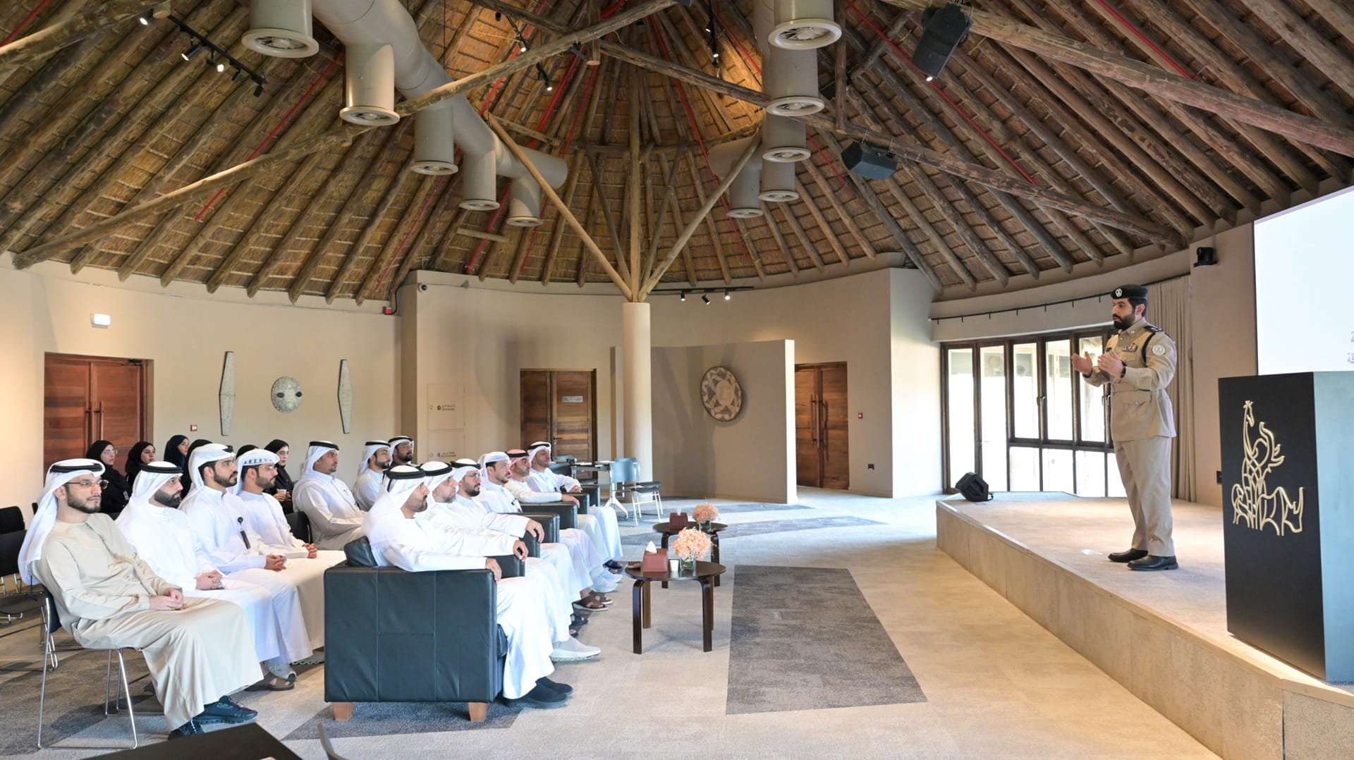 Sharjah Police organizes innovation workshop for its employees 