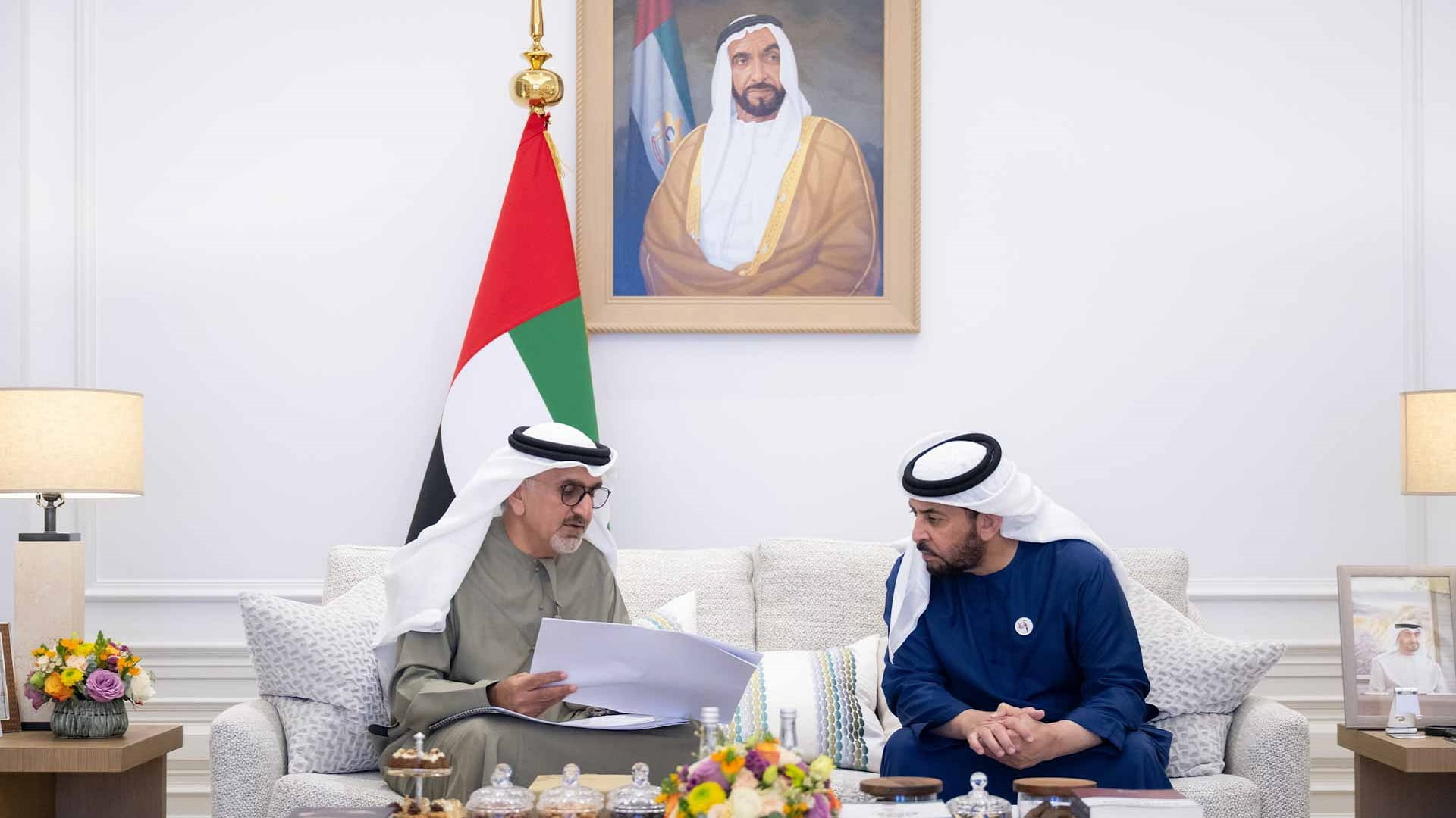 حمدان بن زايد يطّلع على جدول الفعاليات الرياضية في منطقة الظفرة