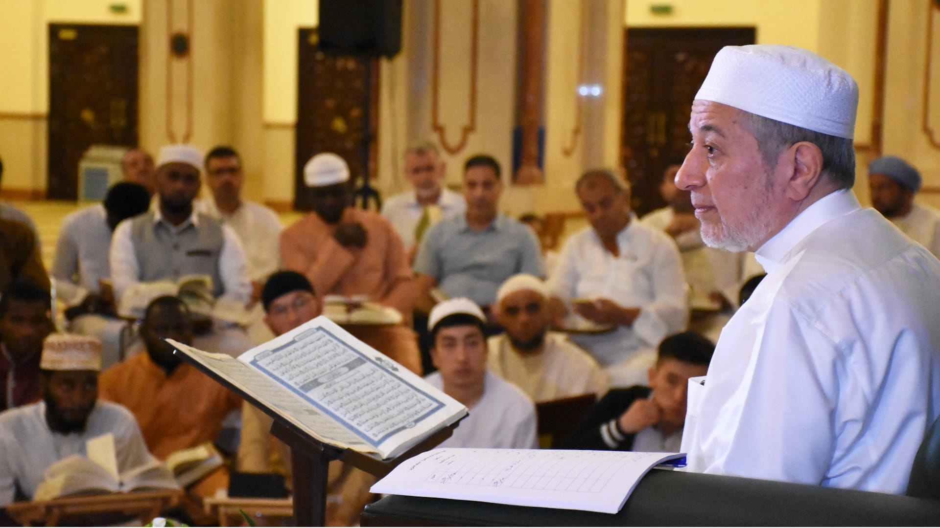 المنتدى الإسلامي بالشارقة ينظم مجلساً لشرح كتاب "النور" في 10 يناير