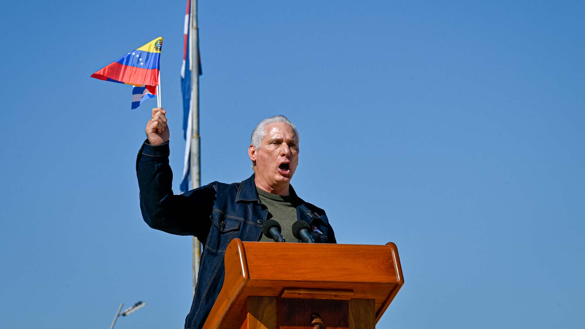 الرئيس الكوبي ميغيل دياز-كانيل