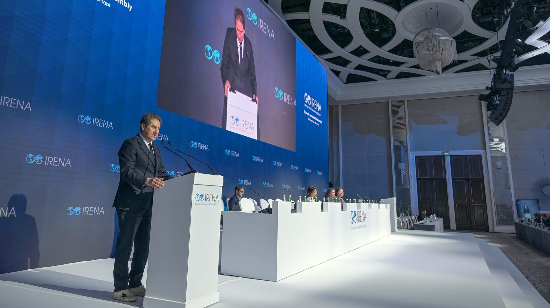 أبوظبي تستضيف أعمال الدورة الـ16 للجمعية العامة لـ"آيرينا" 