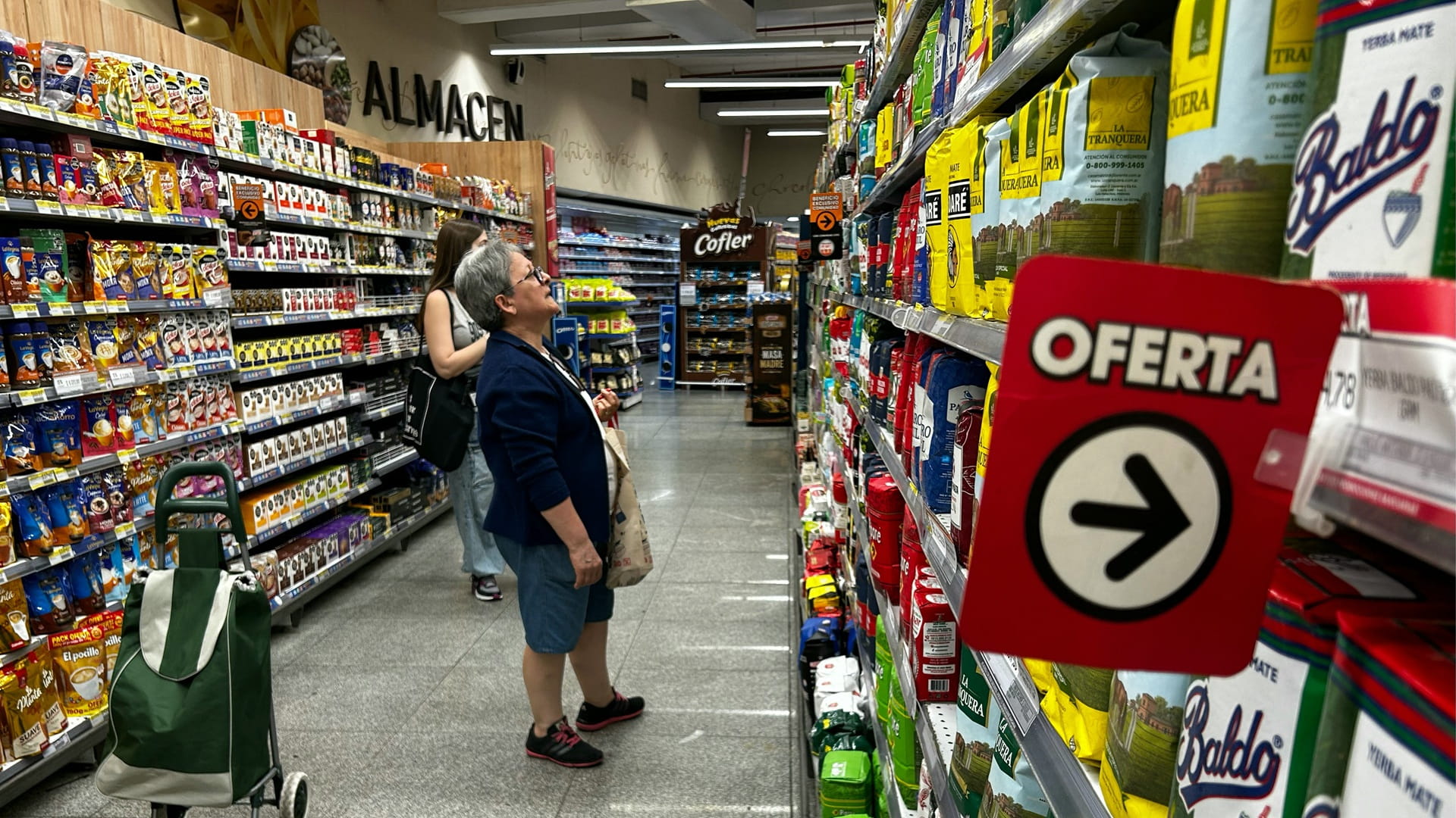 Argentina records lowest year-end inflation since 2017