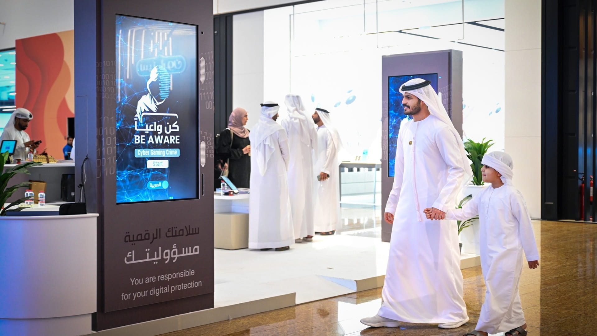 شرطة الشارقة تختتم حملة "كن واعياً" وتعلن استفادة 8 ملايين شخص 