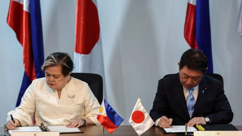   اليابان والفلبين توقعان اتفاقيتين أمنيتين مع تصاعد توترات إقليمية 
