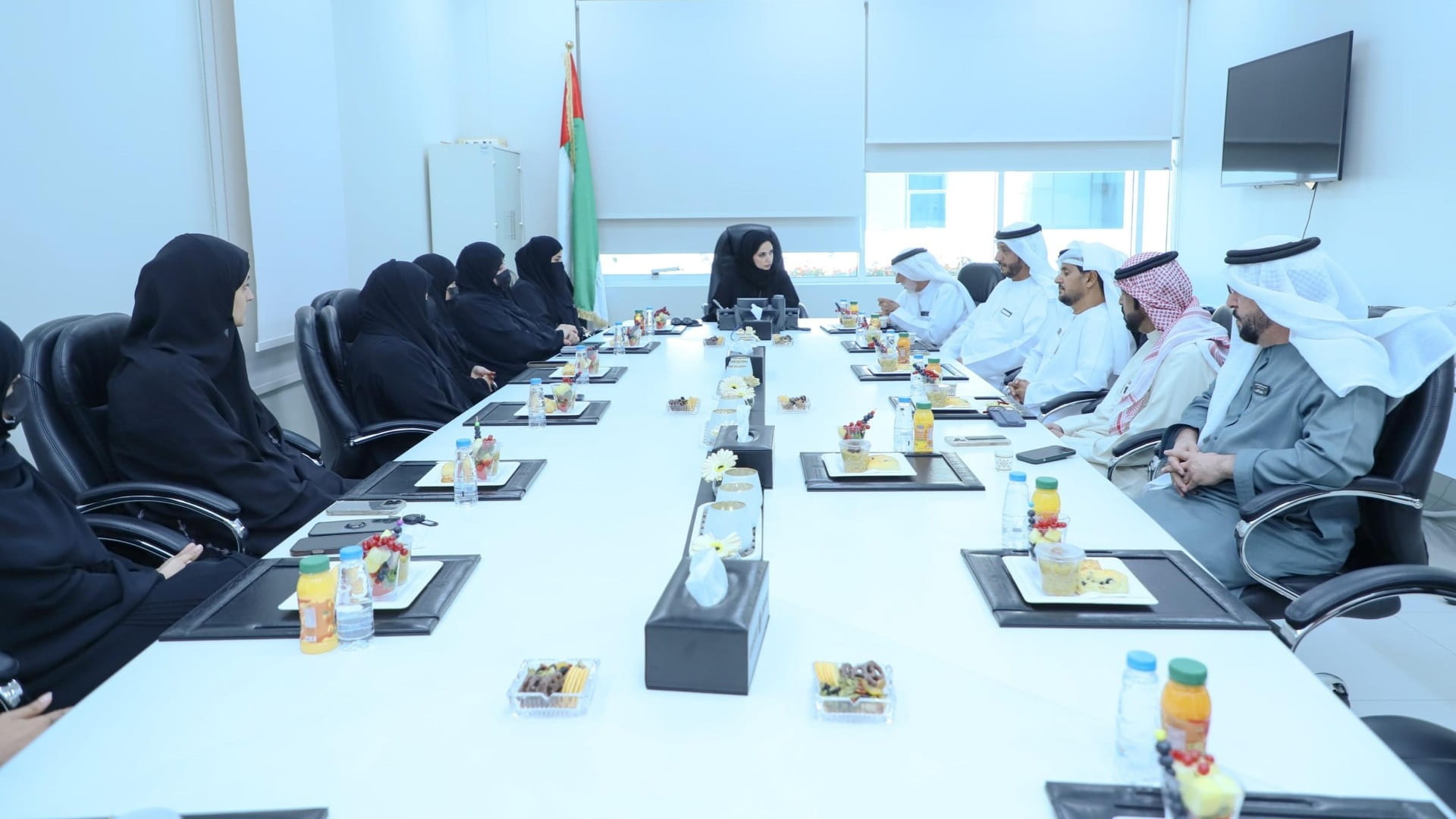 صورة بعنوان: مجلس أولياء أمور الوسطى يزور الخدمات الاجتماعية ضمن مبادرة "تواصل" 