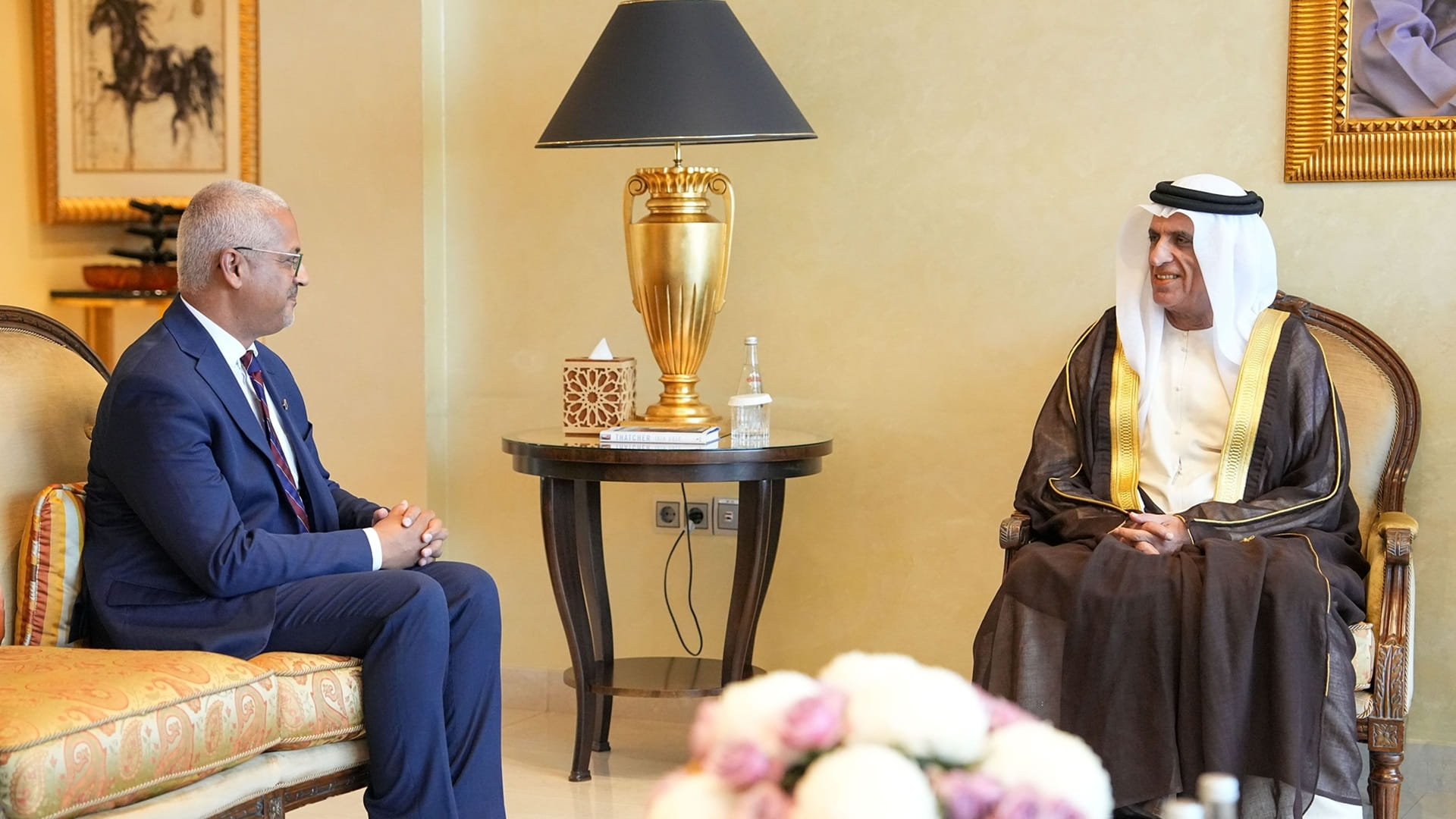 Saud bin Saqr receives Australian ambassador