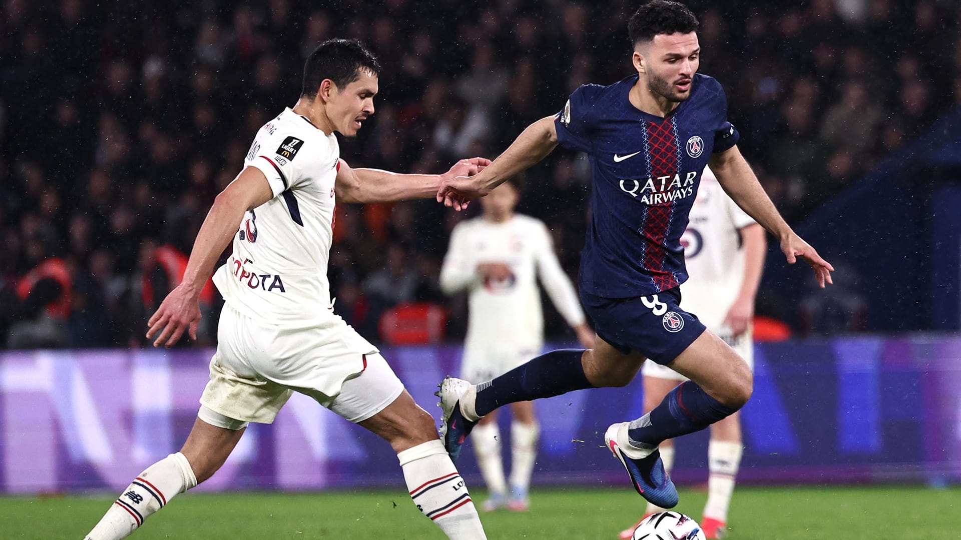 صورة بعنوان: سان جيرمان يستعيد صدارة الدوري الفرنسي 