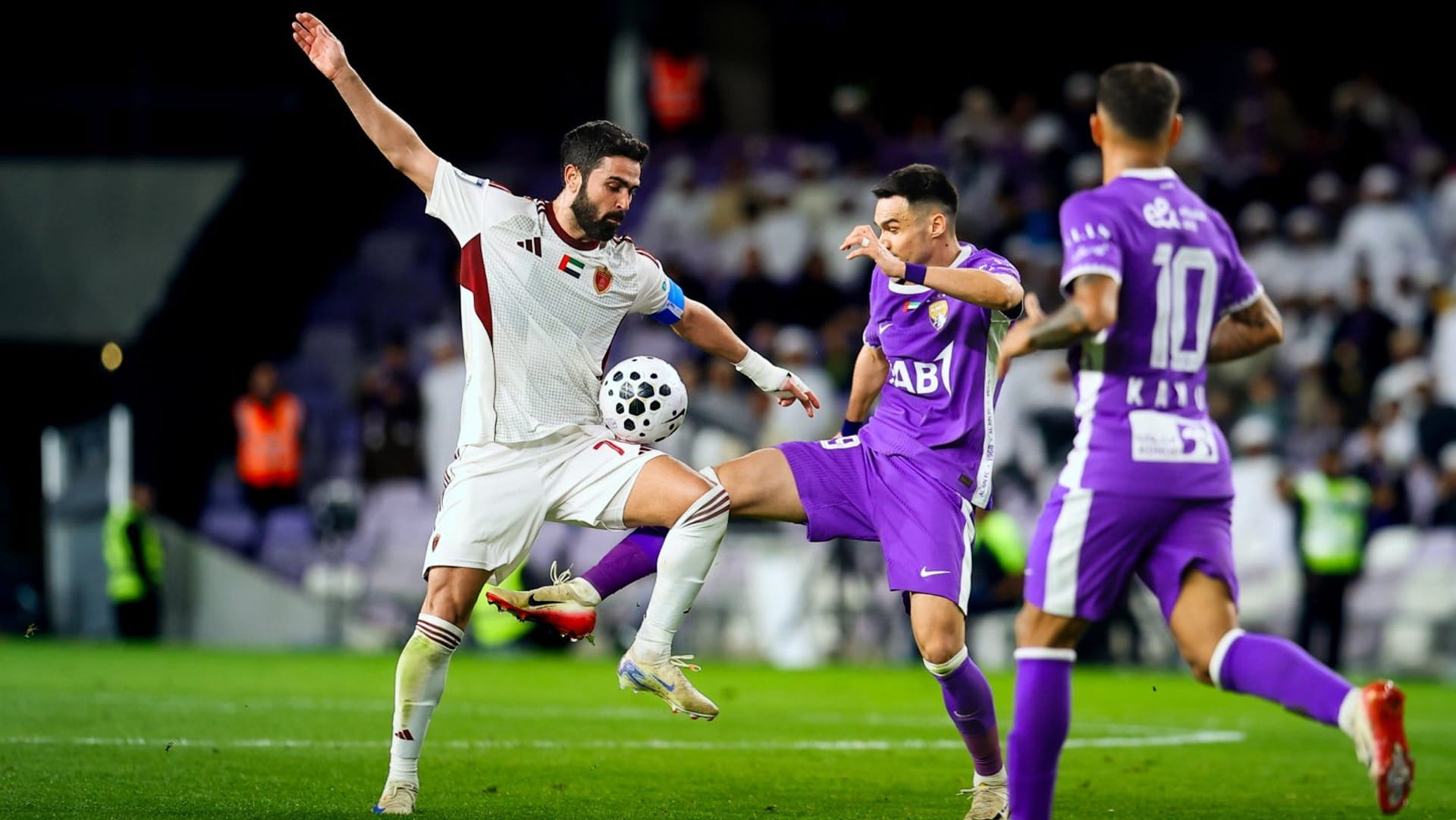 صورة بعنوان: كلاسكيو العين والوحدة ينتهي بالتعادل الإيجابي 