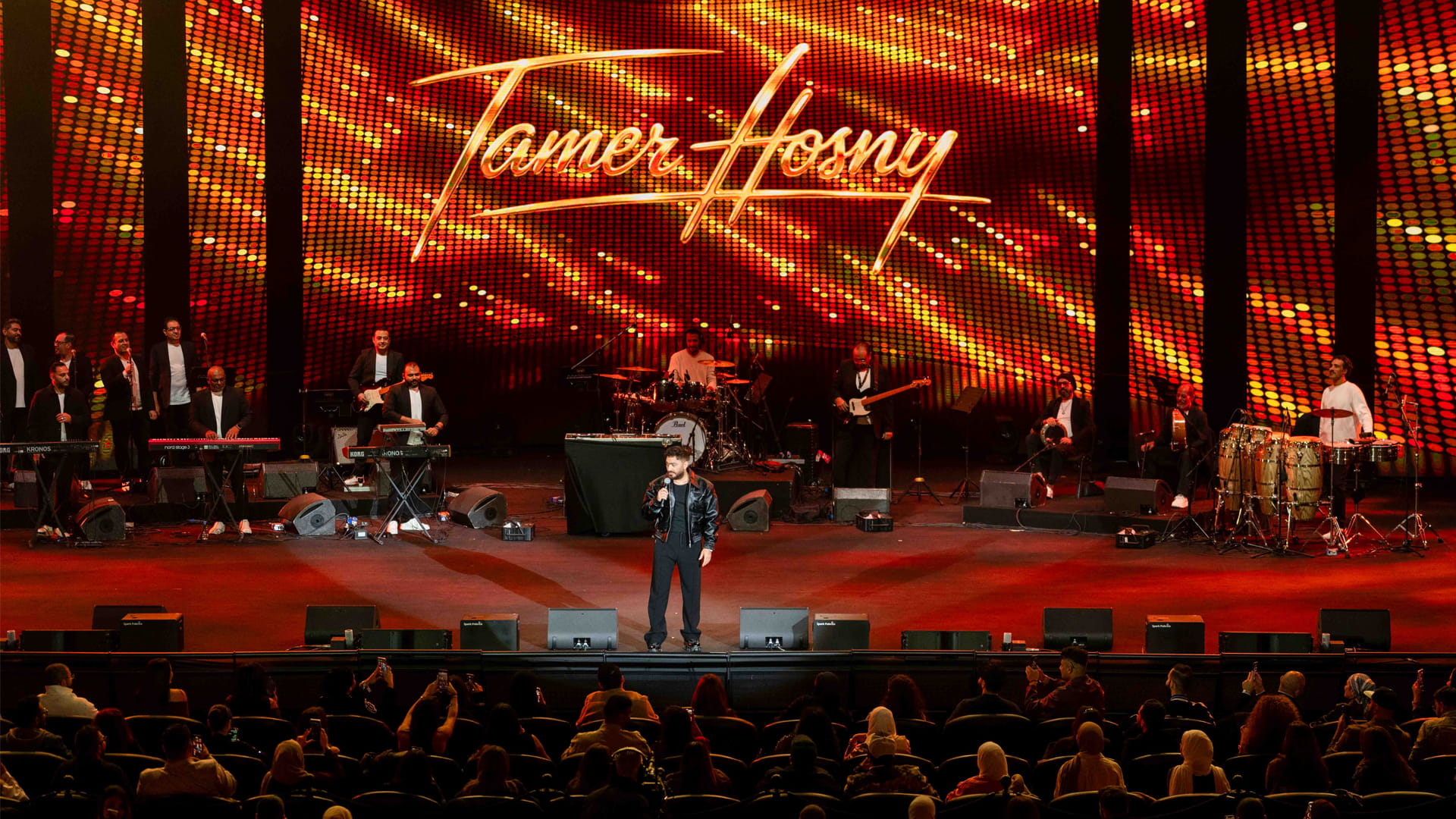 Tamer Hosny and Maha Ftouni enchant audiences at Al Majaz
