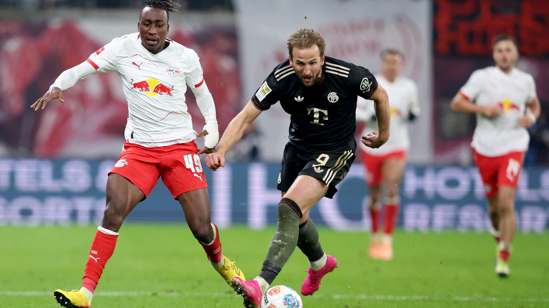 Bayern maintain unbeaten Bundesliga record with Leipzig win 