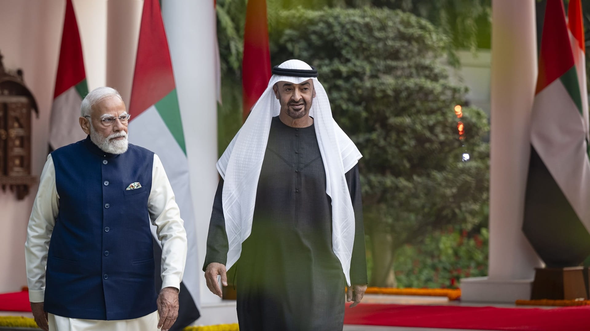 UAE President, Indian PM discuss ways to strengthen partnership 