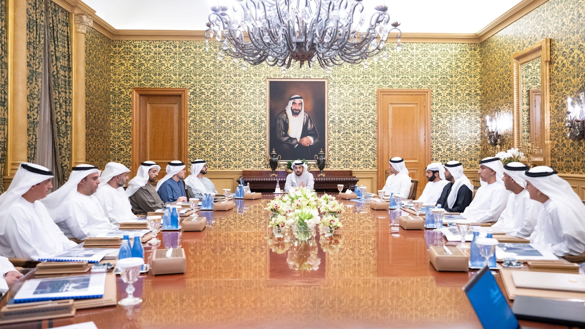 Hamdan bin Zayed reviews outcomes of Liwa International Festival
