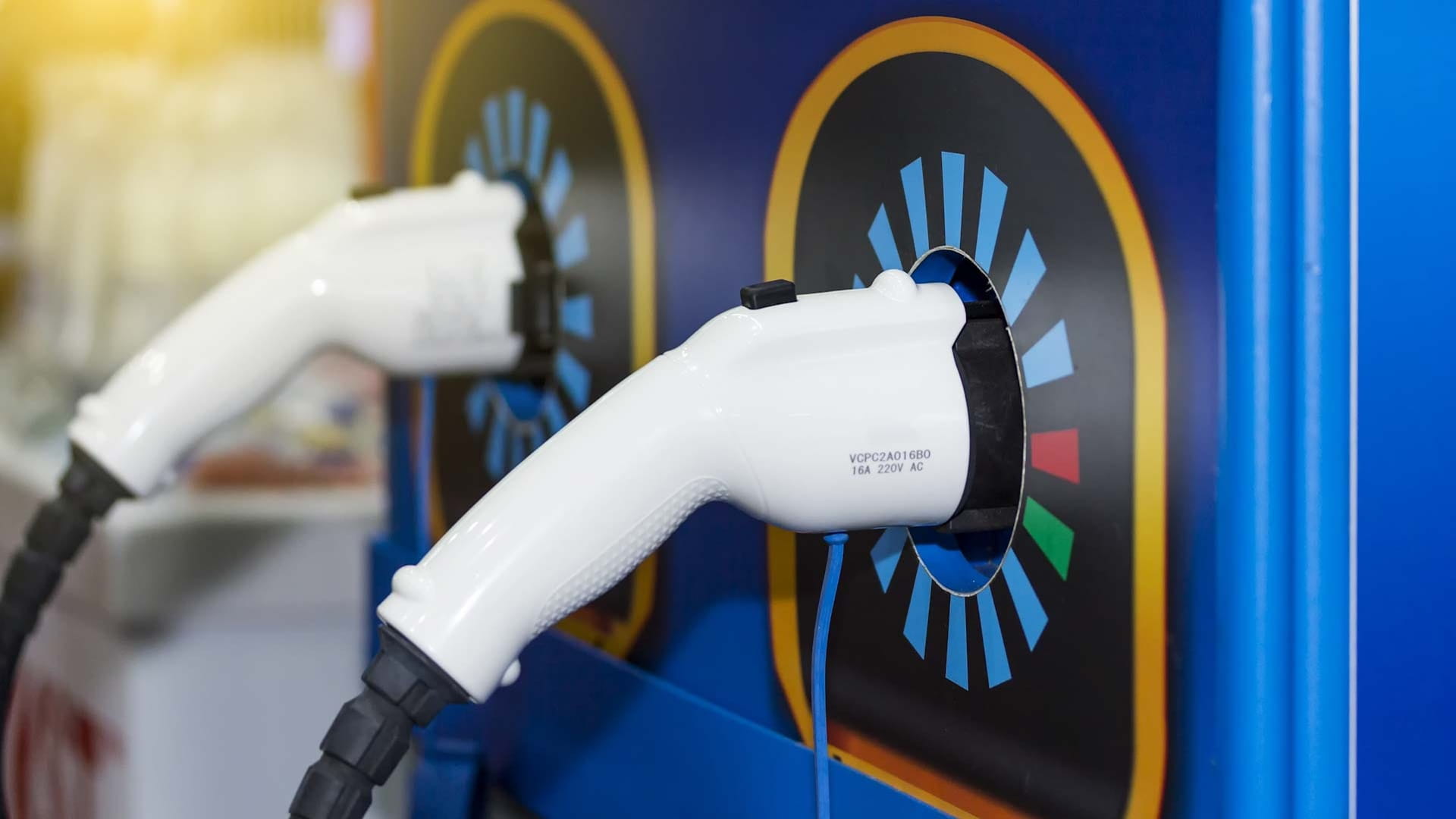 صورة بعنوان: الصين تنشئ أكبر شبكة لشحن السيارات الكهربائية في العالم 