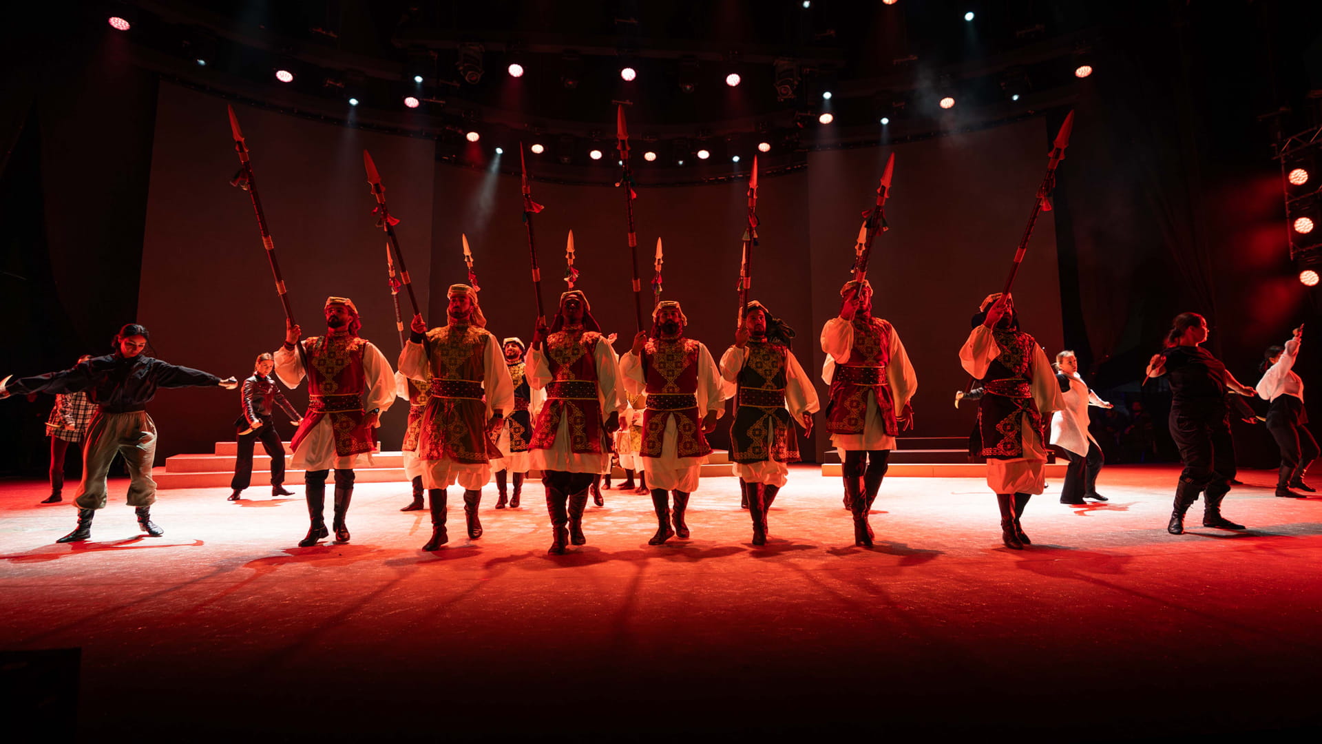 مسرحية "الزير سالم" تنطلق الجمعة على مسرح المجاز بمشاركة نجوم عرب 