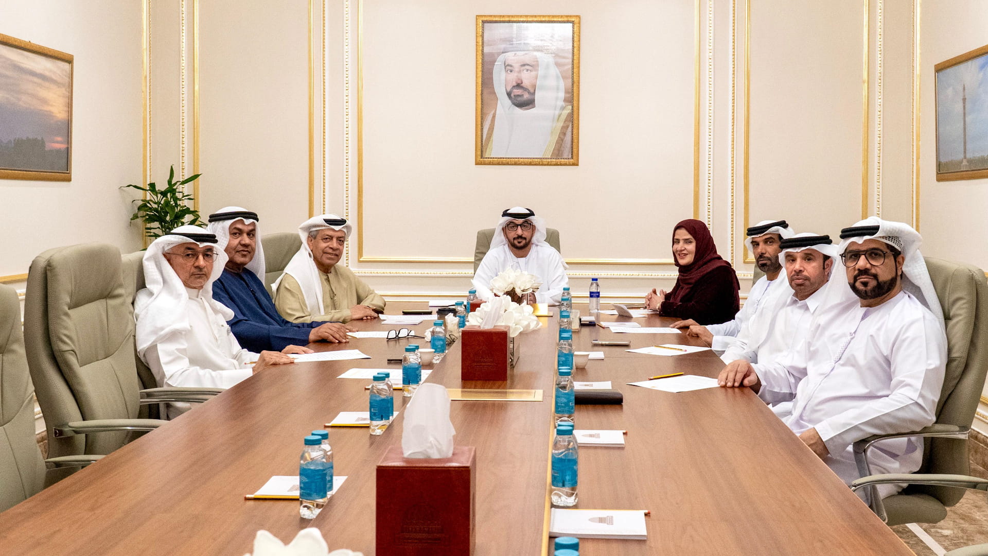 لجنة توصيات "استشاري الشارقة" تناقش مخرجات الموارد البشرية