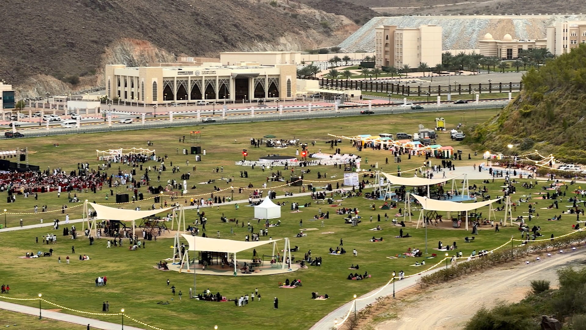 11th Khorfakkan Theatre Festival opens with stellar performances