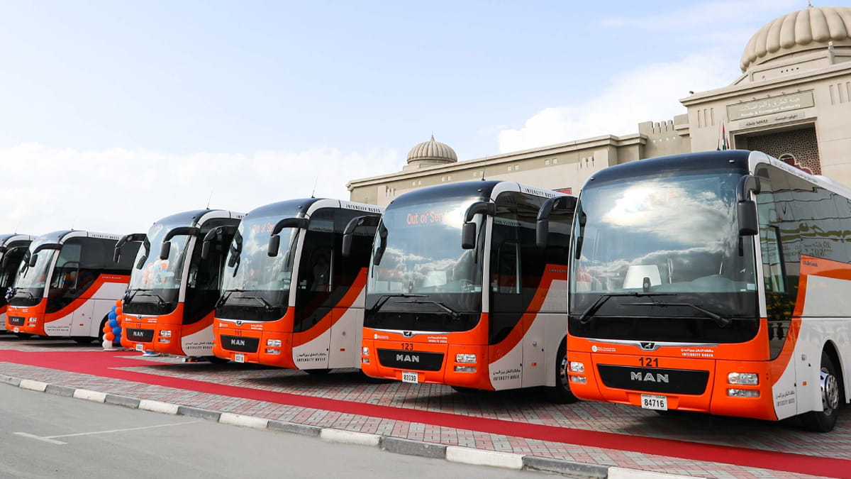 خدمات مواصلات الشارقة: بين التنقل الذكي والراحة 