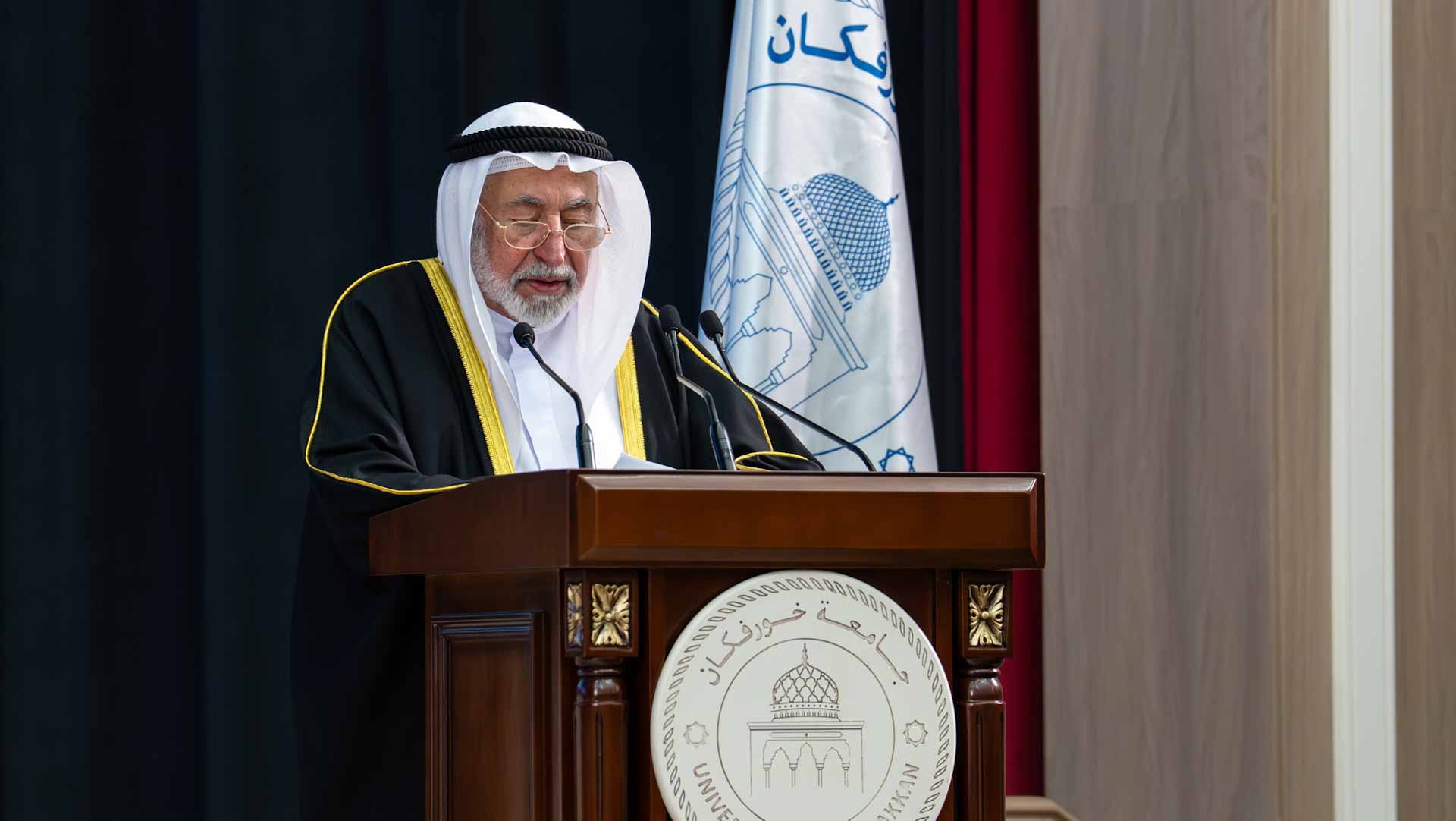 صورة بعنوان: <span class="scChromeData">{"commands":[{"click":"chrome:common:edititem({command:\"webedit:open\"})","header":"Edit the related item","icon":"/temp/iconcache/office/16x16/cubes.png","disabledIcon":"/temp/cubes_disabled16x16.png","isDivider":false,"tooltip":"Edit the related item in the Content Editor.","type":"common"},{"click":"chrome:rendering:personalize({command:\"webedit:personalize\"})","header":"Personalize","icon":"/temp/iconcache/office/16x16/users_family.png","disabledIcon":"/temp/users_family_disabled16x16.png","isDivider":false,"tooltip":"Create or edit personalization for this component.","type":"sticky"},{"click":"chrome:rendering:editvariations({command:\"webedit:editvariations\"})","header":"Edit variations","icon":"/temp/iconcache/office/16x16/windows.png","disabledIcon":"/temp/windows_disabled16x16.png","isDivider":false,"tooltip":"Edit the variations.","type":"sticky"}],"contextItemUri":"sitecore://master/{2CE2FCAD-3282-4EE6-94C9-8A42F7F51296}?lang=ar&ver=1","custom":{},"displayName":"Title","expandedDisplayName":"This is require field and Maximum 90 character is allow"}</span><span sc_parameters="prevent-line-break=true" class="scWebEditInput scEnabledChrome" id="fld_2CE2FCAD32824EE694C98A42F7F51296_E873DAB3C3324E8EB106973D9F53F5B7_ar_1_4d02f8fcde3849199bb5bc7346e8462a_1729_edit" contenteditable="true" scdefaulttext="[No text in field]" scfieldtype="single-line text" sc-part-of="field">حاكم الشارقة يشهد حفل تخريج الدفعة الأولى من طلبة جامعة خورفكان</span>_A8A69C61C29F4545BEDA7A85EBDA4CAC