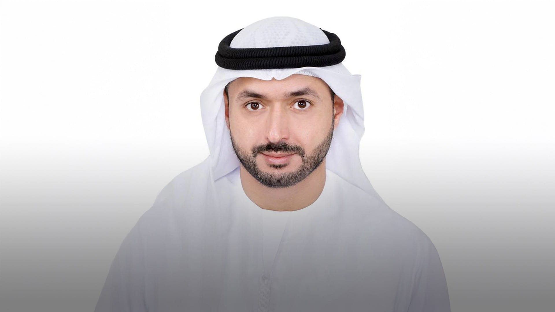 سعادة المستشار الدكتور عيسى سيف أحمد بن حنظل  