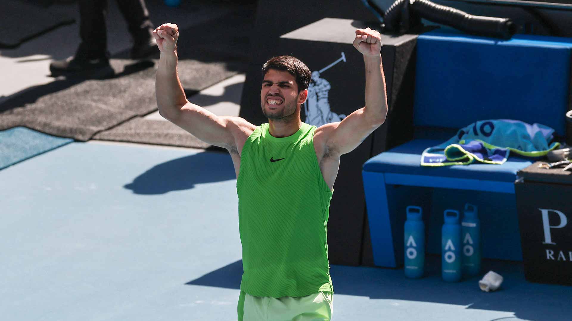 Spaniard Alcaraz advances to Australian Open quarterfinals
