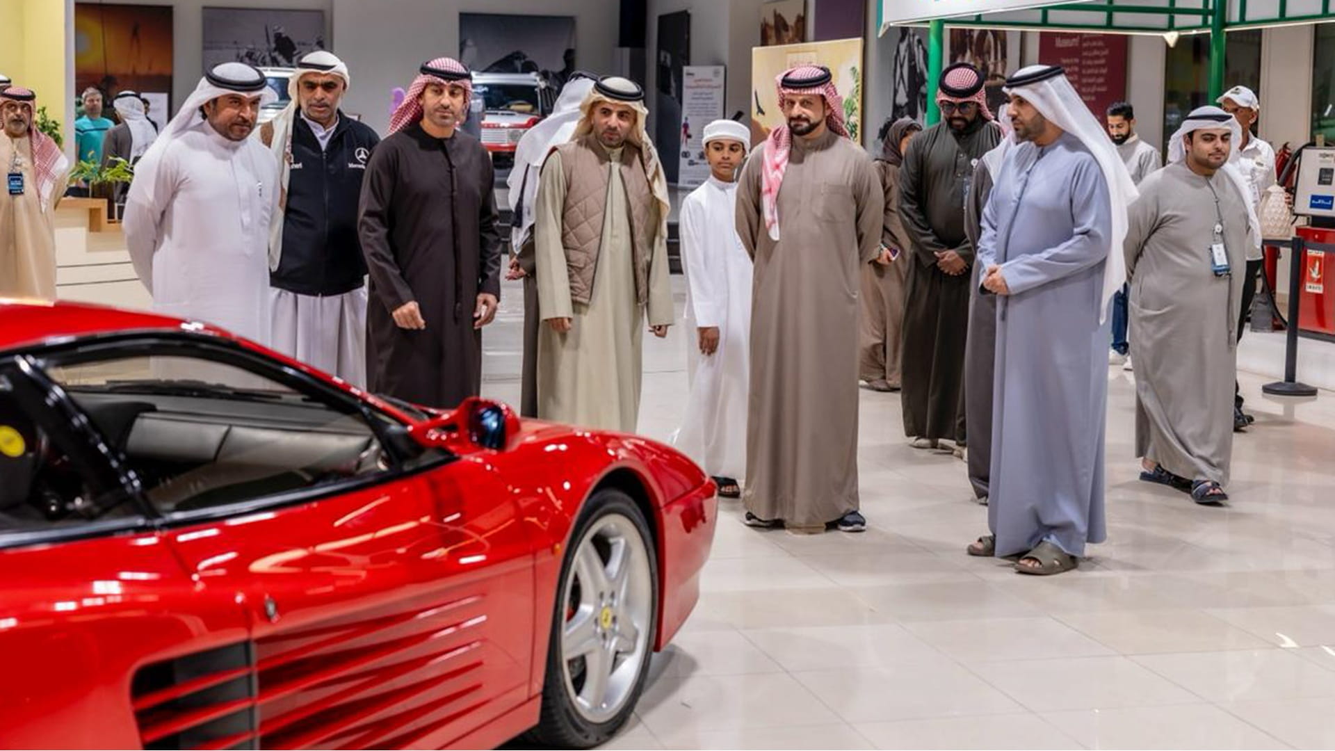 Khalid bin Humaid visits Sharjah Classic Cars Festival 