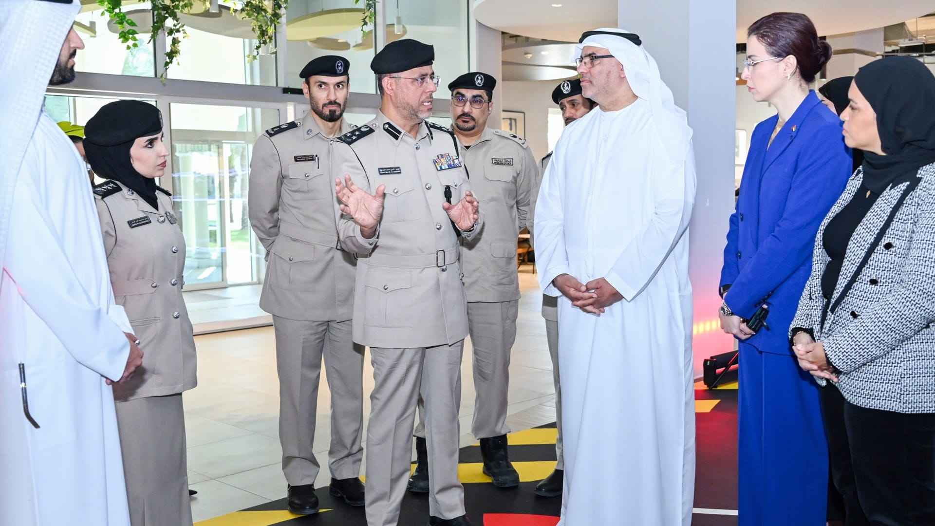 صورة بعنوان: شرطة الشارقة تشارك بجلسة حول إنفاذ القانون في العلامات التجارية 