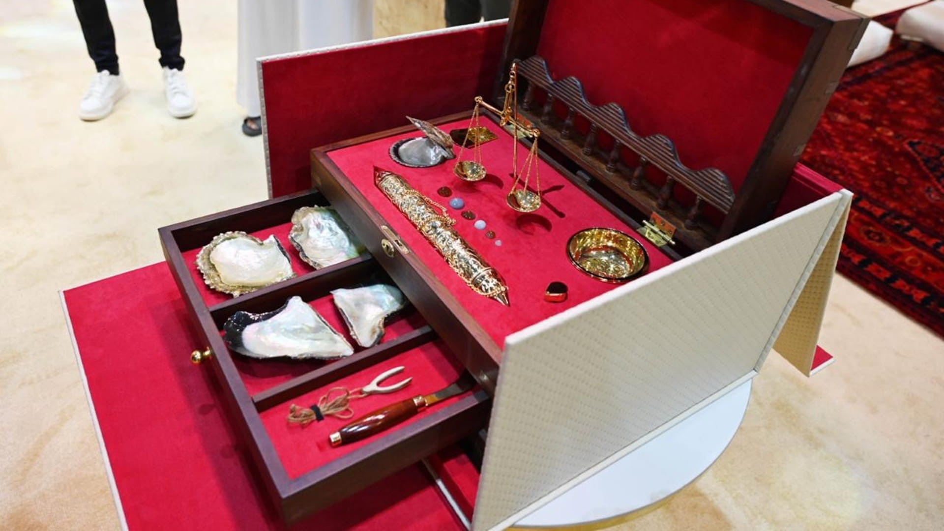 Sharjah Pearls Exhibition hosts educational evenings programme  