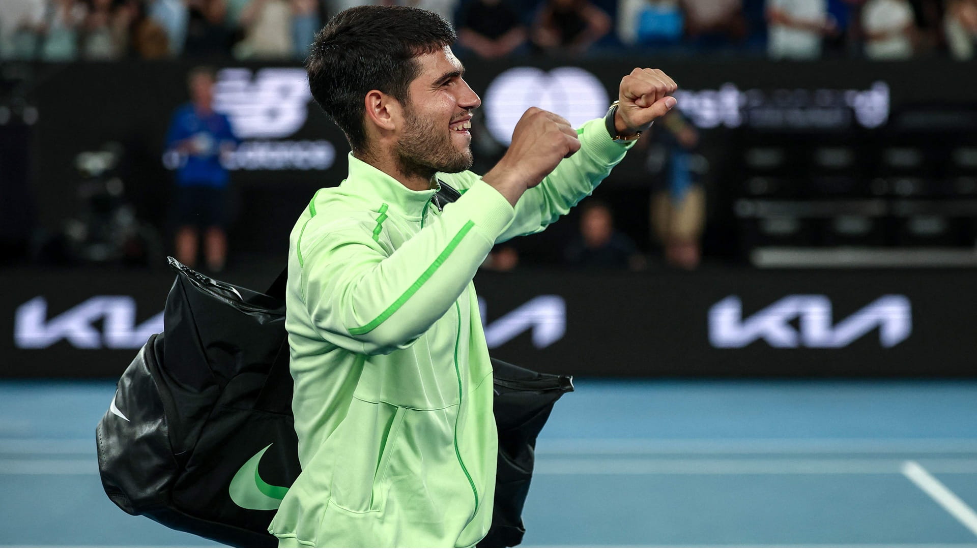 ألكاراز يضرب موعداً مع زفيريف في نصف نهائي بطولة أستراليا للتنس