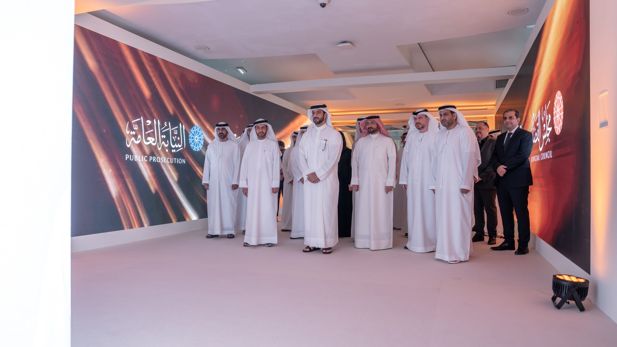 سلطان بن أحمد يطلق الأنظمة الرقمية القضائية الجديدة بالشارقة