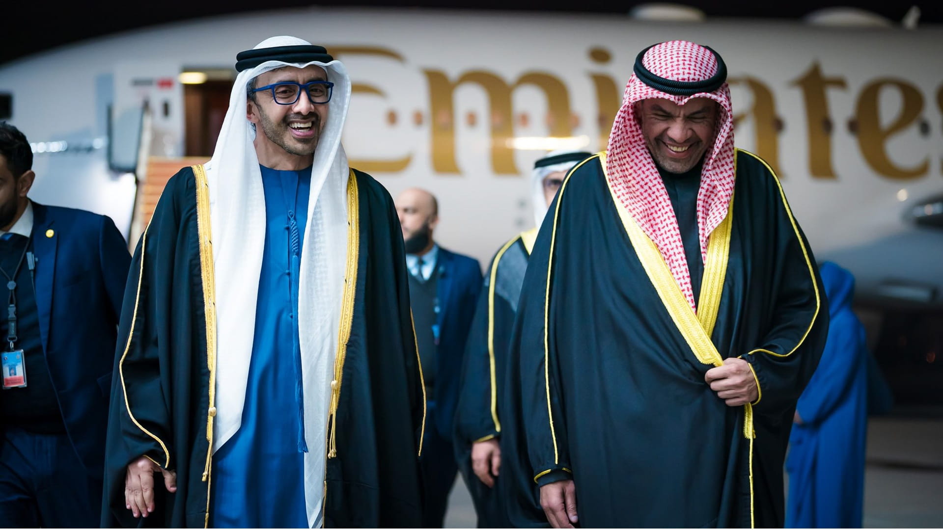 Abdullah bin Zayed arrives in Kuwait on working visit 