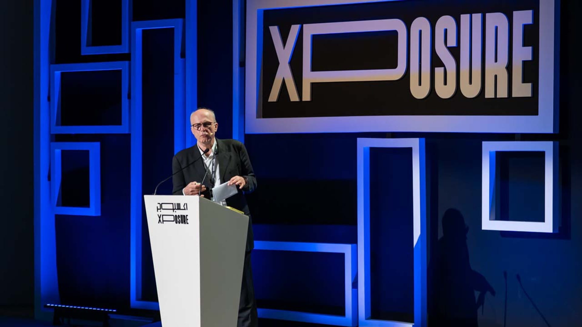 How a smile became a shield: Tomaszewski’s trust-building secret