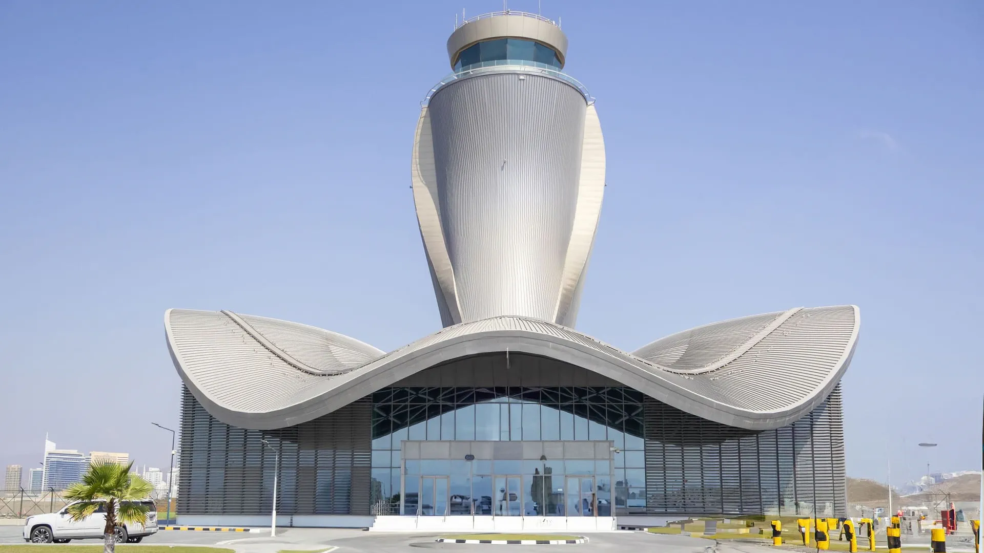 Fujairah Airport, SalamAir launch humanitarian charter flights