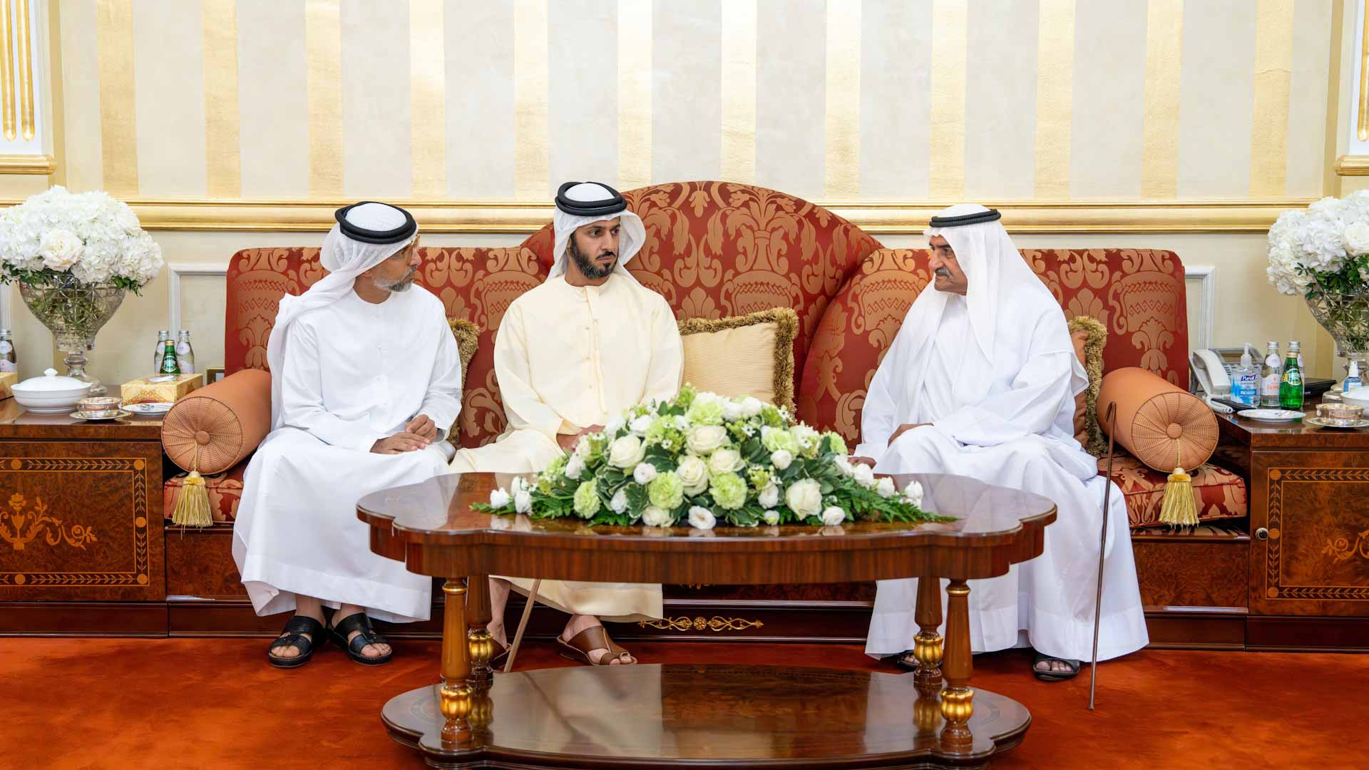 حمد الشرقي يستقبل زايد بن حمد آل نهيان وسهيل المزروعي وأحمد الصايغ