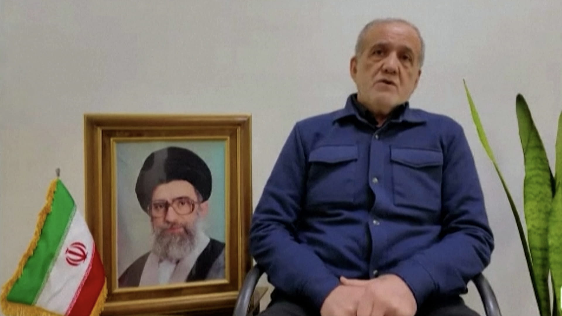 بيزشكيان يعتذر لدول الجوار العربية على الهجمات الإيرانية عليها 